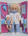 Muñeca Cariñito Mila Pediatra con bebe y accesorios